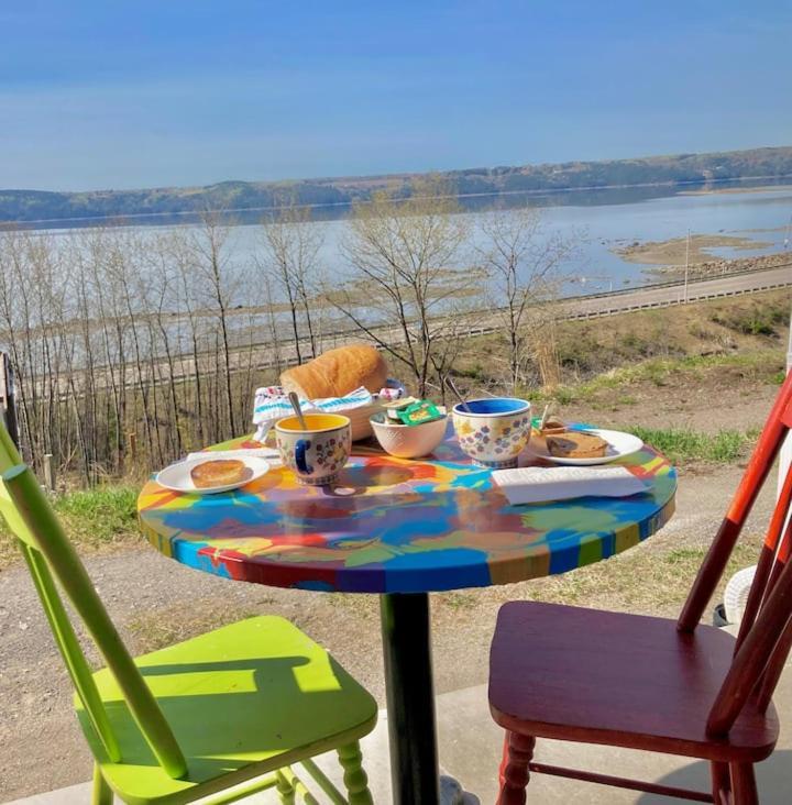 Saint-Fulgence Suite 2 Fleche Du Fjord Vue Saguenay Mont Valin מראה חיצוני תמונה